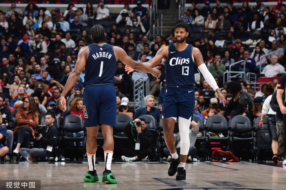 租队的余嘉 租队的余嘉